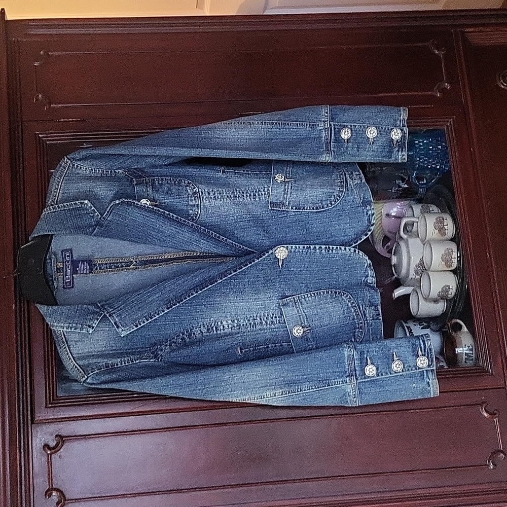 Ladies tailored fit jacket